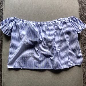 Zara off the should short sleeves too